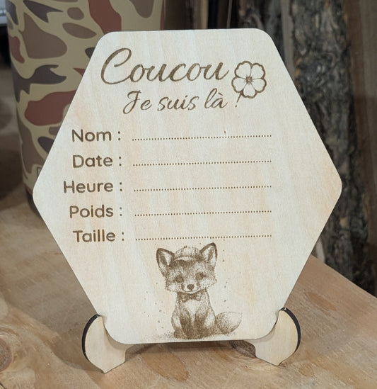 Pastille de naissance en bois gravé avec renard